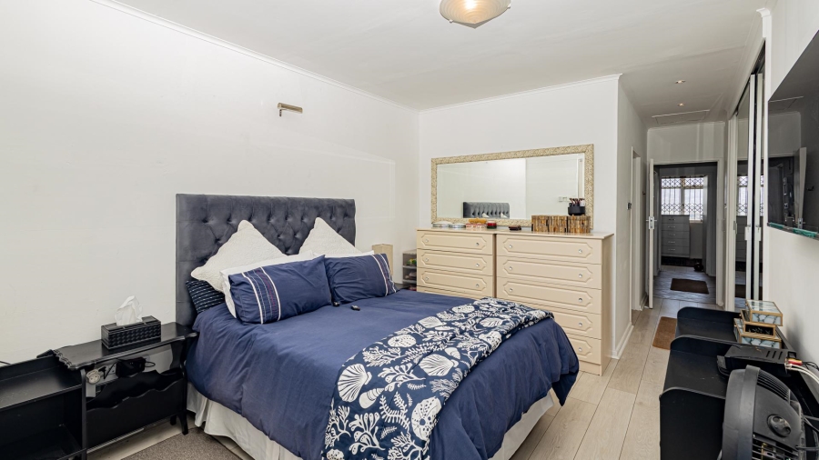 2 Bedroom Property for Sale in Strand Central Western Cape